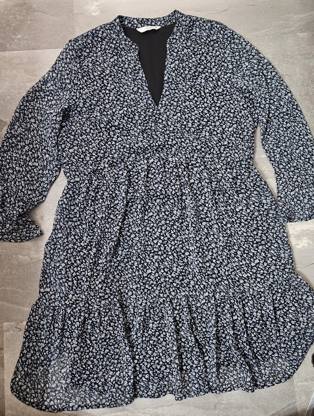Pigalle Floral V-Neck Mini Dress. 3/4 Sheer Sleeve. Blue & White. 36 EUR. Boho.